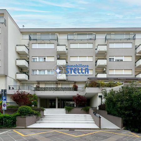 Condomino Marina Marconi Lido di Jesolo Buitenkant foto