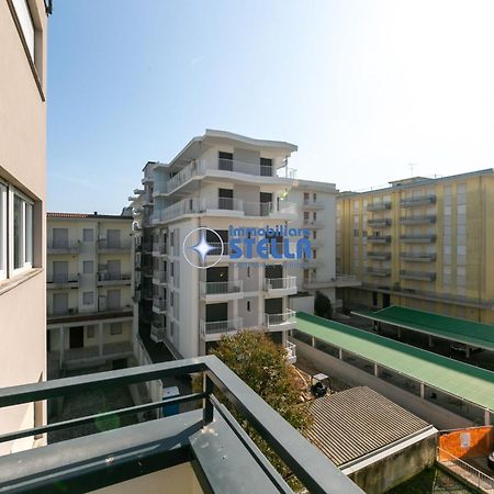 Condomino Marina Marconi Lido di Jesolo Buitenkant foto